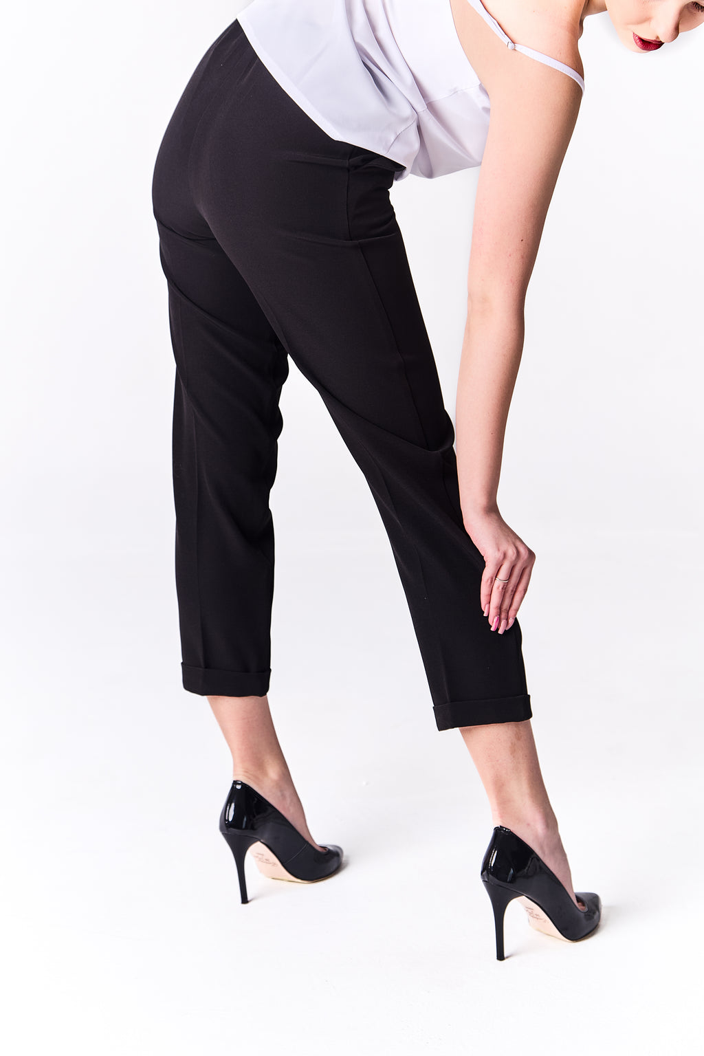 Classic Straight-Leg Trousers with Pleats Red