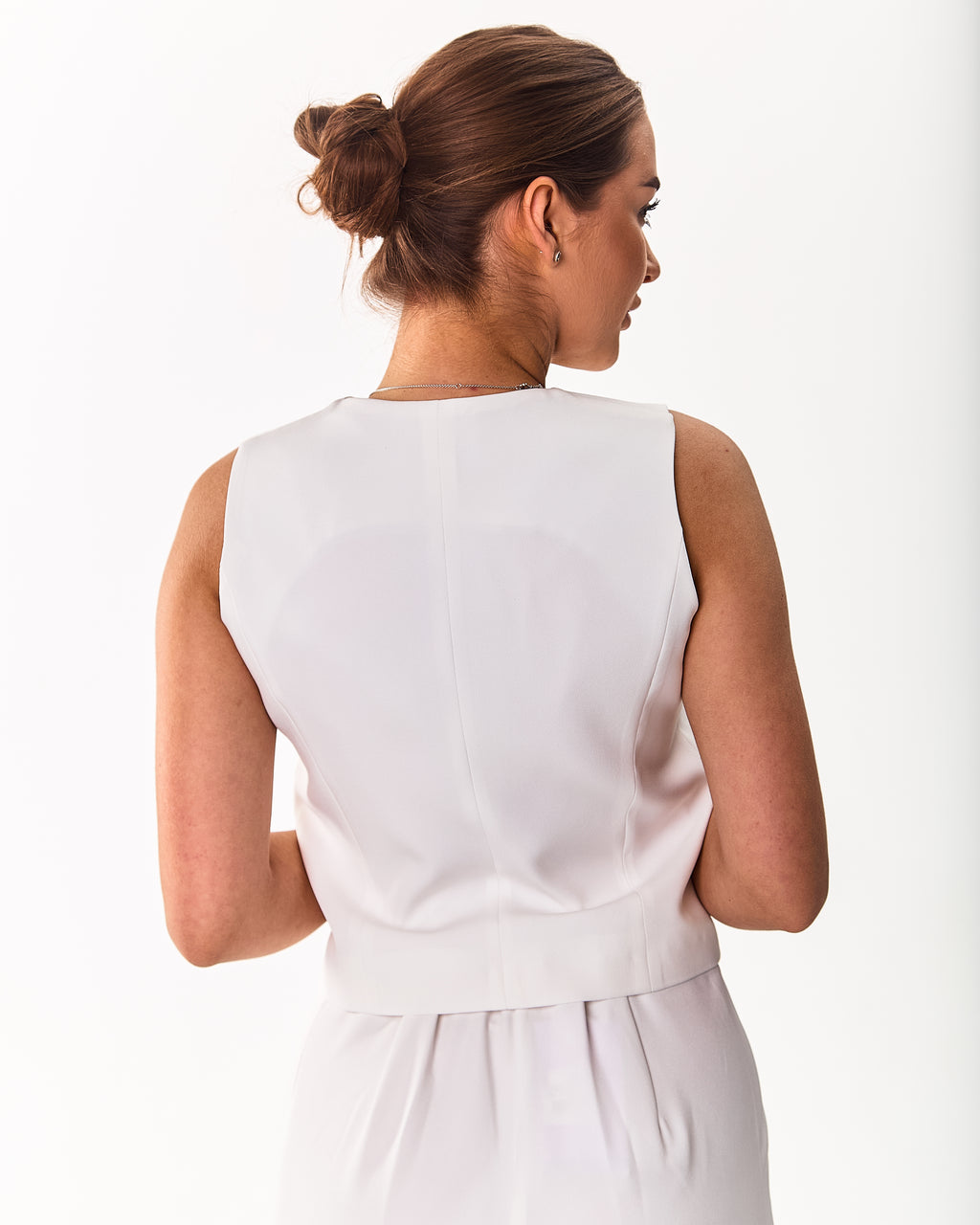 Fitted Vest with Mock Pockets cream