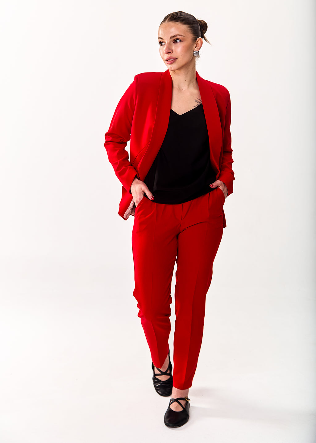 Classic Straight-Leg Trousers with Pleats Red